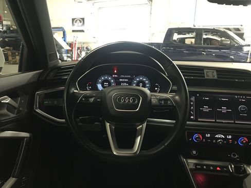 Used 2024 Audi Q3 2.0T Premium Plus image 19