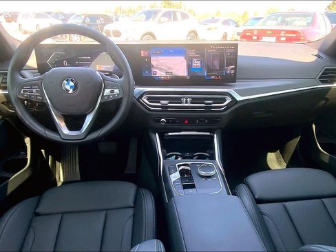 Used 2023 BMW 330i Sedan w/ Convenience Package image 15