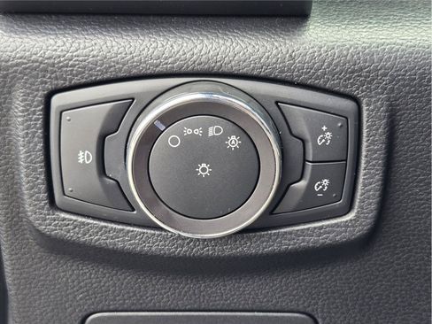 Used 2018 Ford Expedition Limited w/ Equipment Group 302A RWD image 21