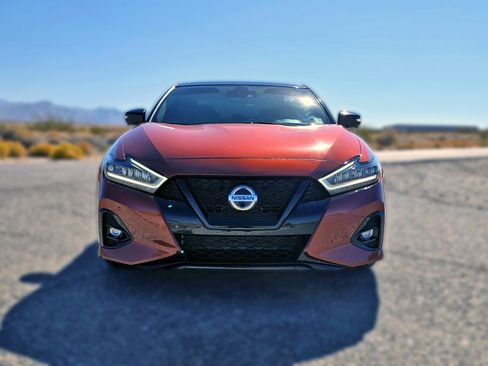 Used 2021 Nissan Maxima SR w/ Sport Mat Group image 2