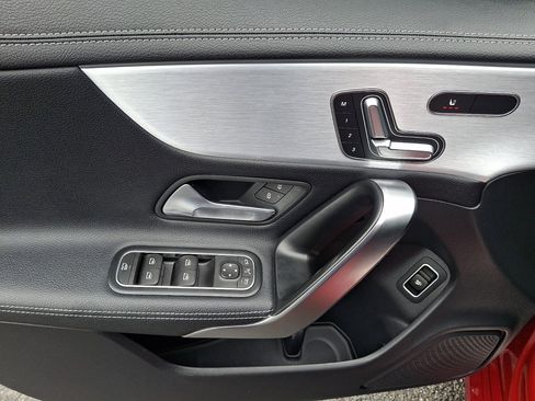 Used 2021 Mercedes-Benz CLA 250 4MATIC image 22