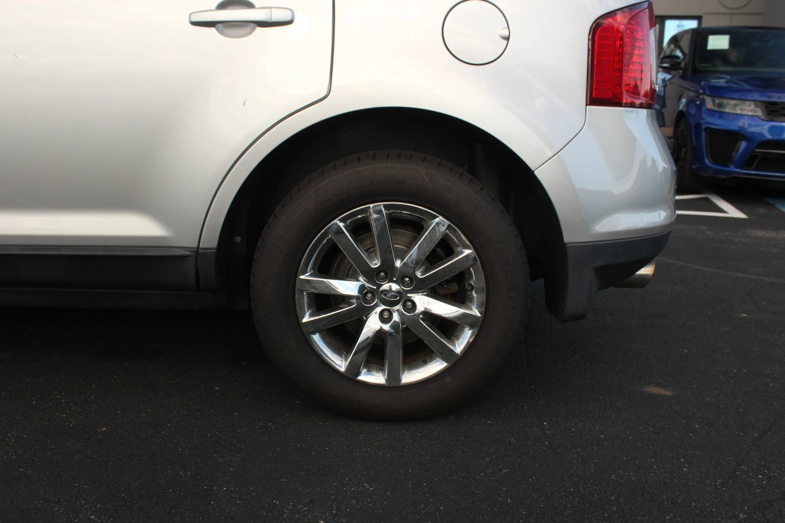 Used 2013 Ford Edge Limited AWD/4WD image 4