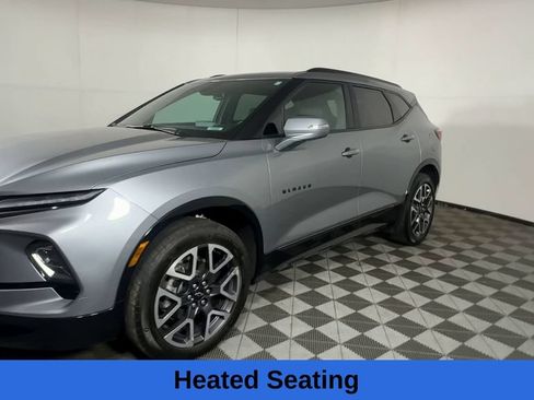 Used 2023 Chevrolet Blazer RS w/ LPO, Floor Liner Package FWD image 6