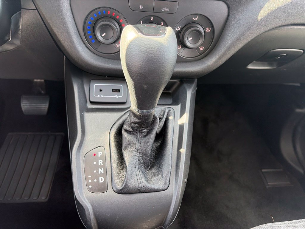 Used 2018 RAM ProMaster City Tradesman SLT w/ Lights & Wheels Group FWD image 25