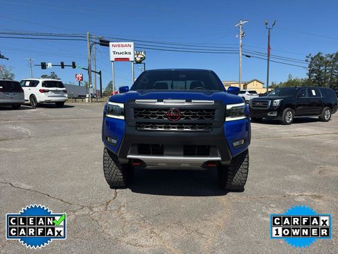 Used 2025 Nissan Frontier PRO-4X image 2