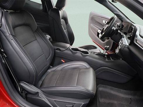 Used 2024 Ford Mustang GT Premium image 26