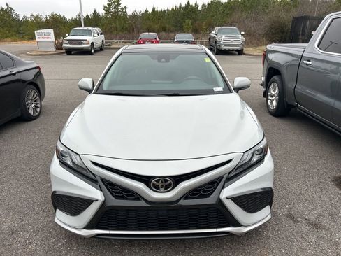 Used 2022 Toyota Camry XSE image 2