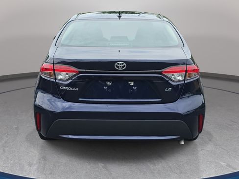 Used 2022 Toyota Corolla LE FWD image 6