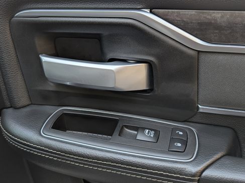 Used 2024 RAM 2500 Big Horn w/ Bed Utility Group image 21