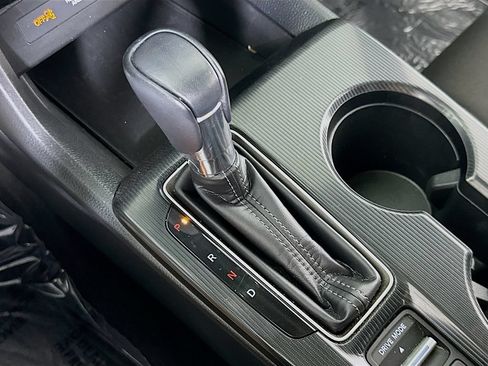 Used 2024 Honda Civic Sport image 29