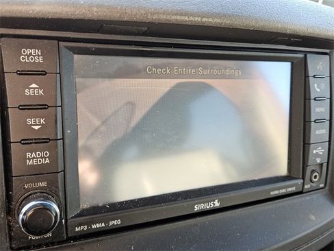 Used 2008 Chrysler Town & Country Touring image 20