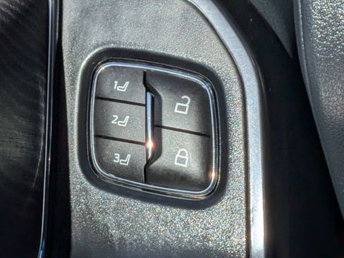 Used 2023 Ford F150 Platinum image 29