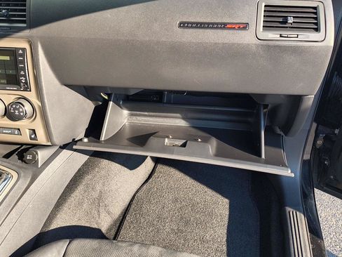 Used 2013 Dodge Challenger SRT8 RWD image 9