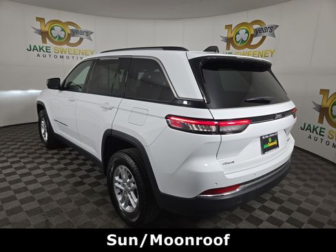 Used 2023 Jeep Grand Cherokee Laredo w/ Luxury Tech Group I image 6