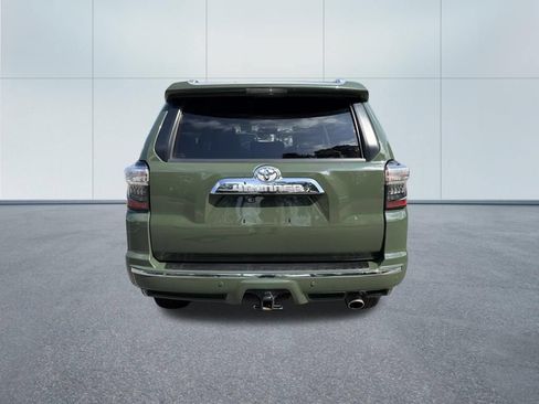Used 2022 Toyota 4Runner Limited AWD/4WD image 6