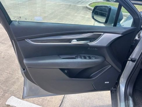 Used 2024 Cadillac XT5 Sportv w/ Technology Package AWD/4WD image 14