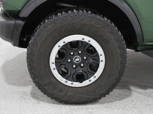 Used 2022 Ford Bronco Badlands w/ Sasquatch Package image 25