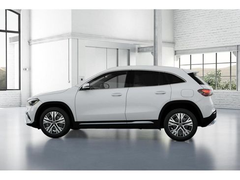 Certified 2026 Mercedes-Benz GLA 250 4MATIC image 33