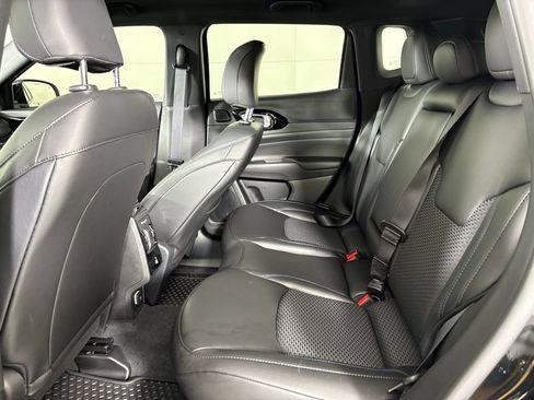 New 2026 Jeep Compass Latitude w/ Sun and Sound Group AWD/4WD image 39