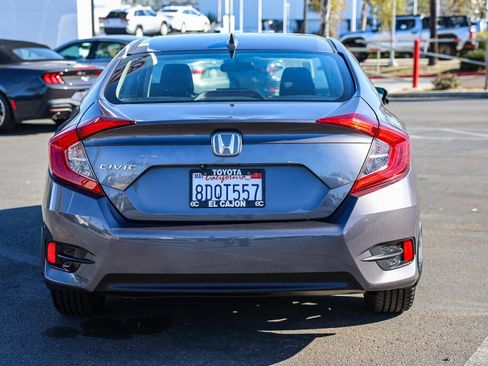 Used 2018 Honda Civic EX image 21