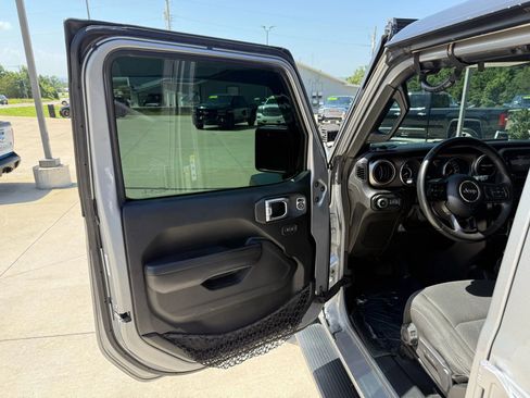 Used 2020 Jeep Wrangler Unlimited Sport S image 13