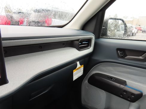 New 2026 Ford Maverick XLT FWD image 11