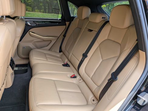 Used 2017 Porsche Macan AWD/4WD image 20