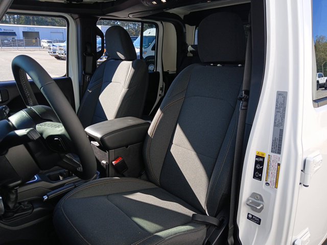 Used 2025 Jeep Gladiator Sport AWD/4WD image 31