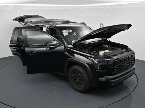Used 2025 Toyota Sequoia TRD Pro AWD/4WD image 34