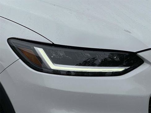 Used 2023 Honda HR-V LX image 7