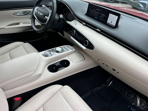 Used 2023 Genesis GV70 2.5T w/ Select Package image 19
