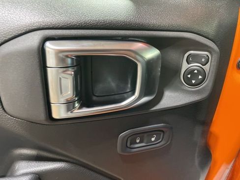 New 2025 Jeep Gladiator Sport AWD/4WD image 33