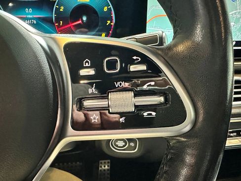 Certified 2022 Mercedes-Benz GLS 450 4MATIC image 21