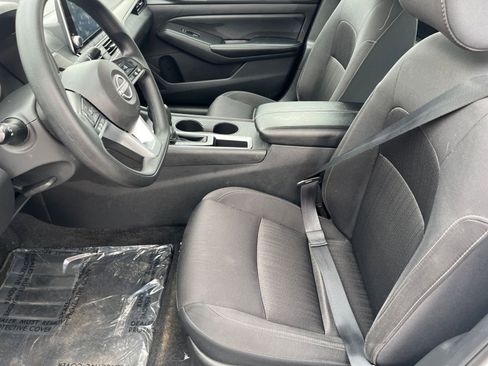 Used 2025 Nissan Altima 2.5 SV image 27