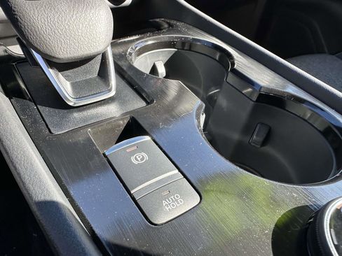 Used 2026 Nissan Rogue SV image 20