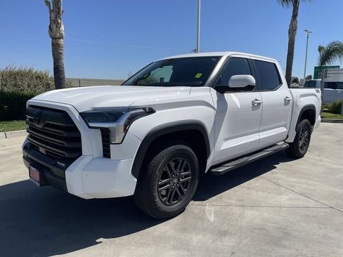 Used 2025 Toyota Tundra SR5 w/ SR5 Convenience Package RWD image 1