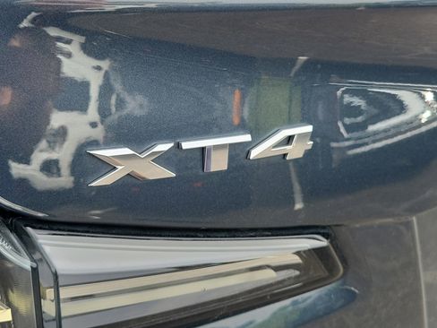 Used 2019 Cadillac XT4 Sport w/ Cold Weather Package FWD image 8