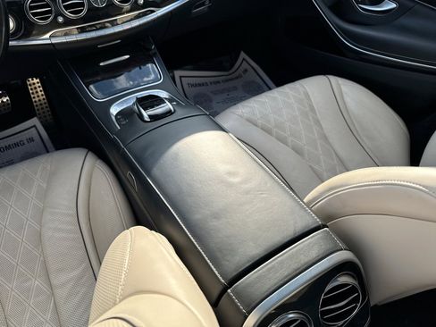 Used 2015 Mercedes-Benz S 550 Sedan image 24