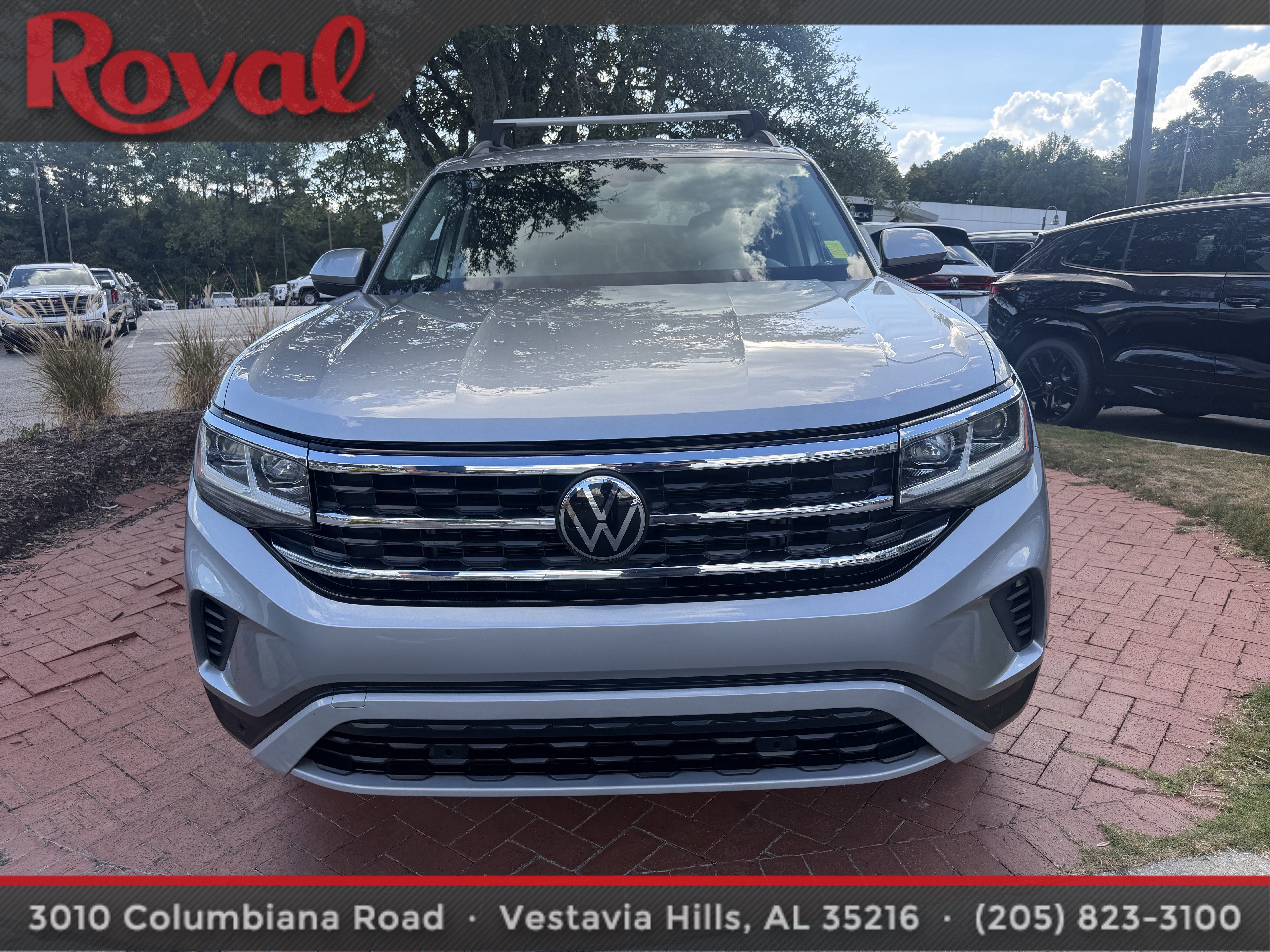Certified 2023 Volkswagen Atlas SE FWD image 2