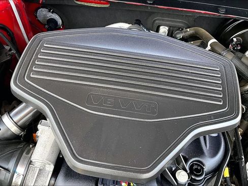 Used 2020 Chevrolet Blazer LT FWD image 32