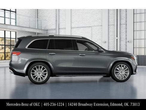 New 2026 Mercedes-Benz GLS 580 4MATIC image 17