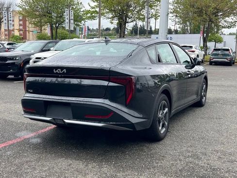 Certified 2025 Kia K4 FWD image 5