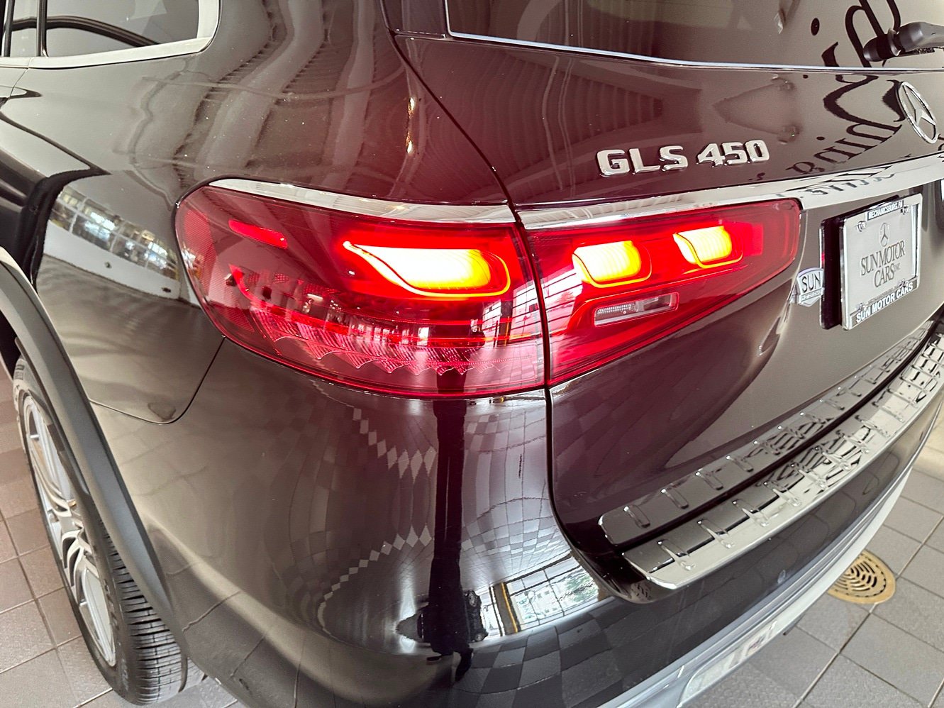 Certified 2025 Mercedes-Benz GLS 450 4MATIC image 44