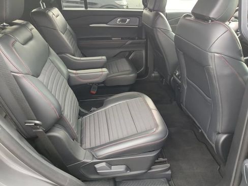 Used 2025 Ford Explorer ST-Line AWD/4WD image 33
