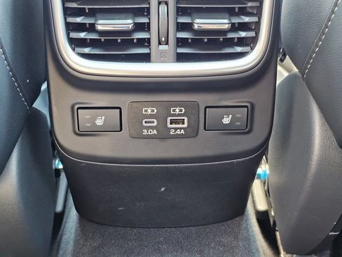 Certified 2025 Subaru Outback Limited AWD/4WD image 17