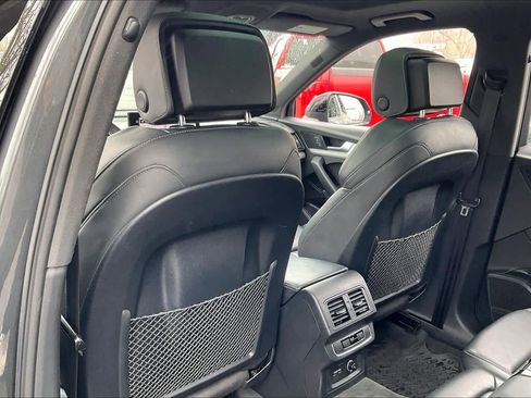 Used 2021 Audi SQ5 Premium Plus image 22