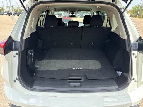 Certified 2024 Nissan Rogue S FWD image 11