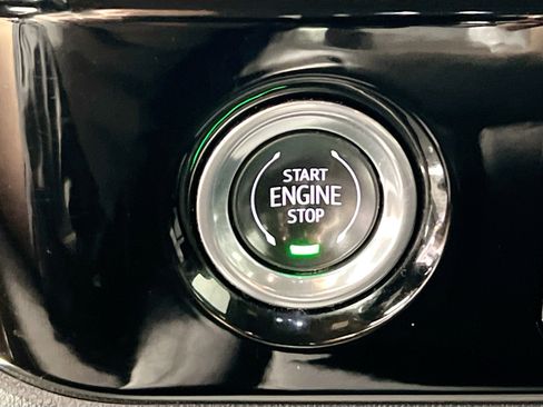 Used 2023 Chevrolet Silverado 1500 LT image 24