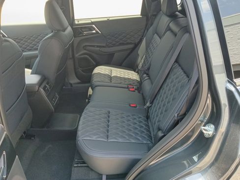 New 2026 Nissan Rogue Platinum AWD/4WD image 13