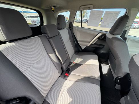 Used 2013 Toyota RAV4 LE image 14